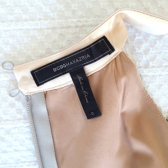 BCBGMaxAzria Cailyn Dress in Silver Dove - Picture 10 of 12